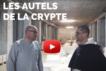 Les autels de la crypte